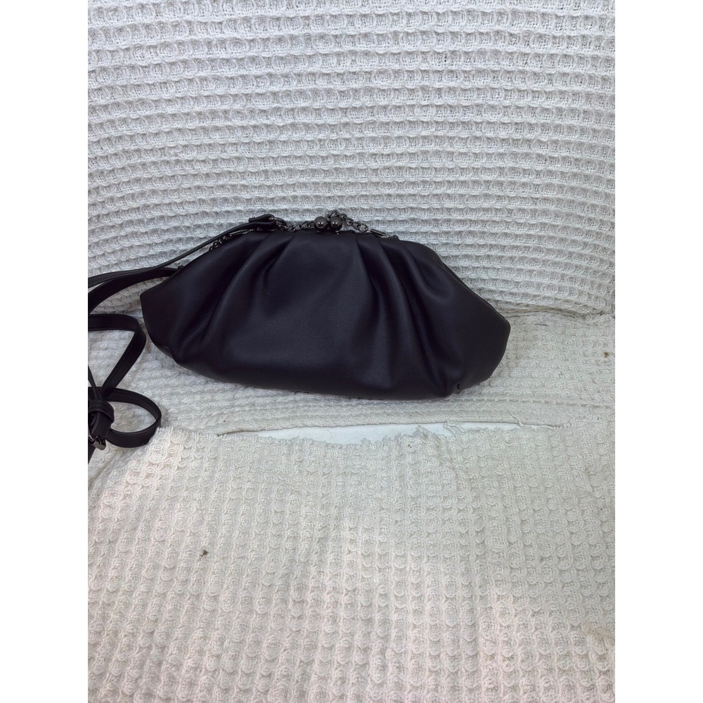 Minimalist Womens Jessica McClintock Pouch Crossbody Bag OS Black